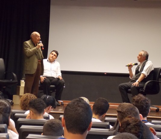 Bate-papo no Senac Scipião discute conflitos armados mundiais